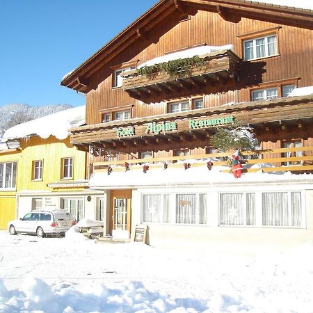Hotel Alpina انترواسر المظهر الخارجي الصورة
